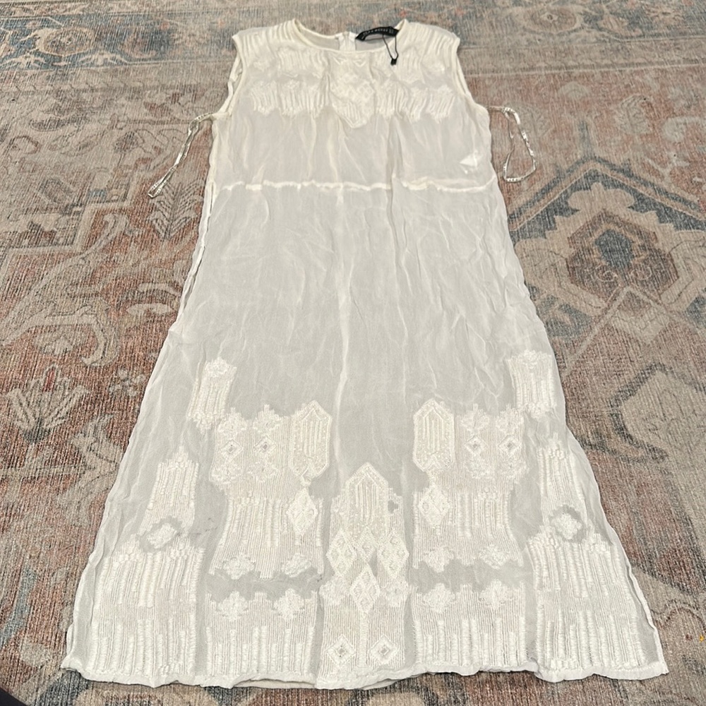 Zara embroidered sheer top. Good used condition. Size Med